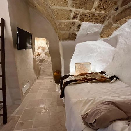 ジョーイア・デル・コッレ La Segreta Del Castello, Private Access Bed & Breakfast エクステリア 写真