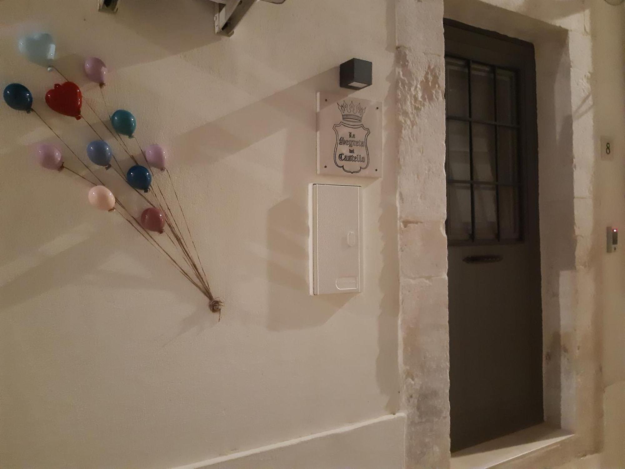 ジョーイア・デル・コッレ La Segreta Del Castello, Private Access Bed & Breakfast エクステリア 写真
